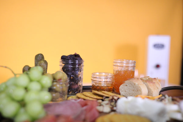 How to prepare a Charcuterie Board